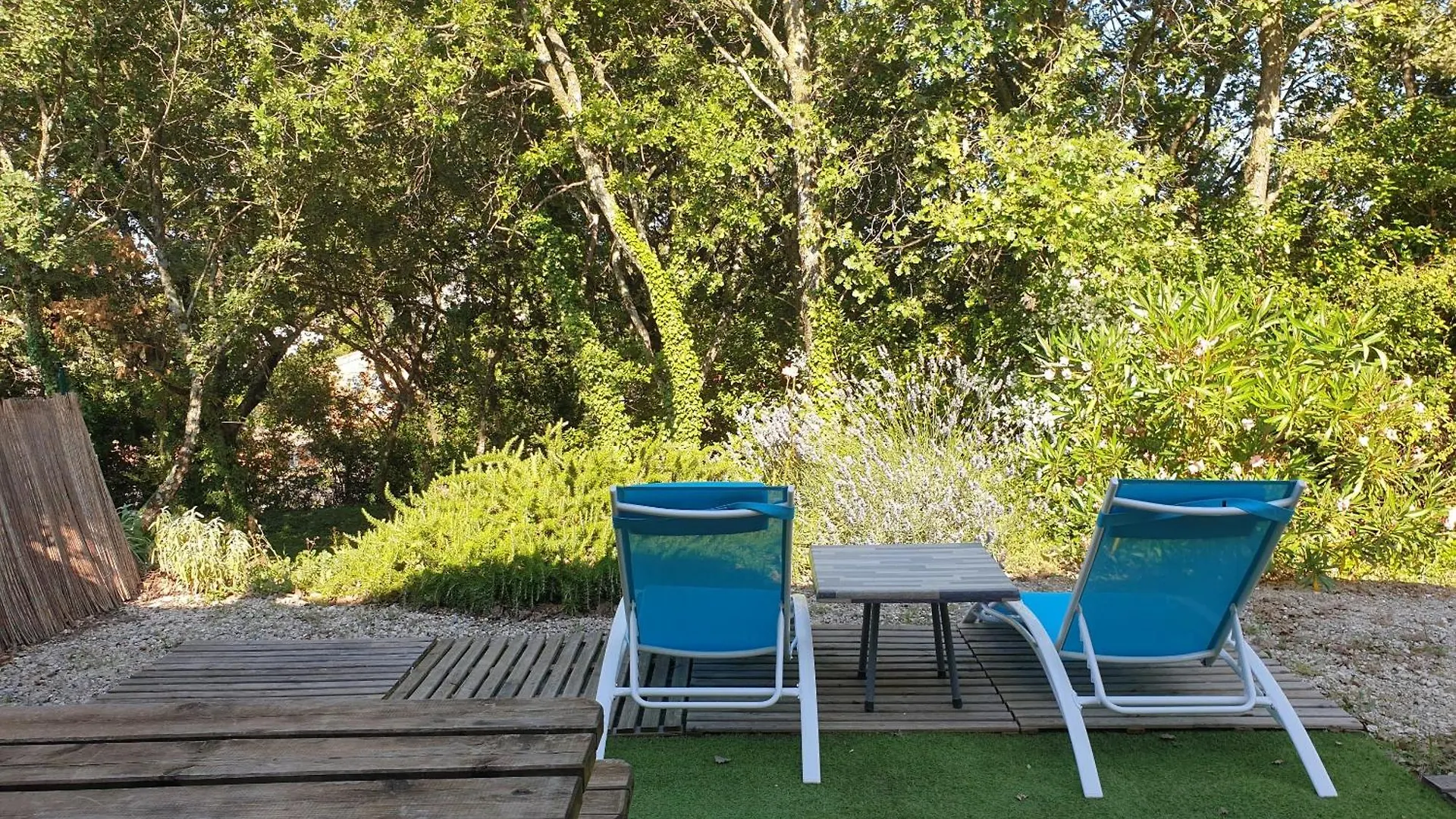 Le Clos du Grand Chêne Saint-Marcel-d'Ardeche Hébergement de vacances
